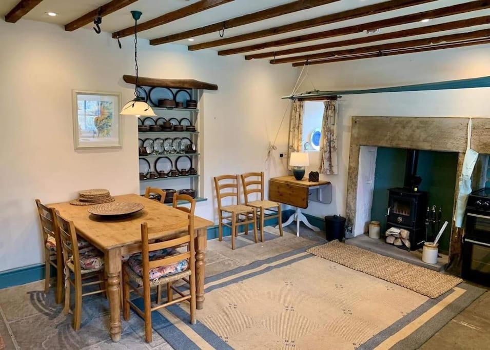 Millstone Cottage - Cosy Peak District Cottage Taddington Exterior foto